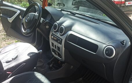 Renault Sandero I, 2012 год, 550 000 рублей, 4 фотография
