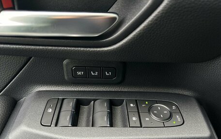 Toyota Land Cruiser Prado, 2024 год, 10 490 000 рублей, 27 фотография