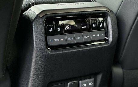 Toyota Land Cruiser Prado, 2024 год, 10 490 000 рублей, 33 фотография