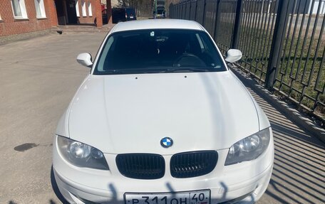 BMW 1 серия, 2011 год, 805 000 рублей, 2 фотография