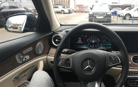 Mercedes-Benz E-Класс, 2016 год, 5 100 000 рублей, 13 фотография