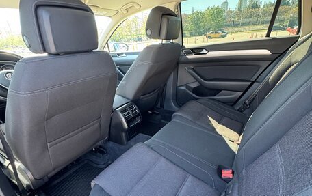Volkswagen Passat B8 рестайлинг, 2016 год, 1 840 000 рублей, 11 фотография