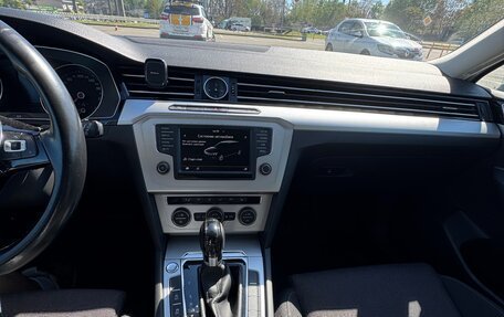 Volkswagen Passat B8 рестайлинг, 2016 год, 1 840 000 рублей, 13 фотография
