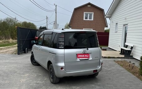 Toyota Sienta I, 2004 год, 850 000 рублей, 4 фотография