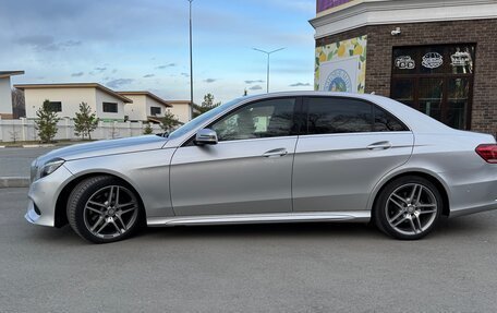 Mercedes-Benz E-Класс, 2013 год, 2 300 000 рублей, 3 фотография