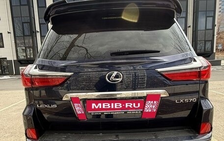 Lexus LX III, 2017 год, 9 600 000 рублей, 4 фотография