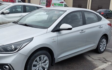 Hyundai Solaris II рестайлинг, 2019 год, 1 300 000 рублей, 2 фотография