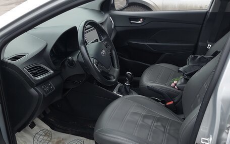 Hyundai Solaris II рестайлинг, 2019 год, 1 300 000 рублей, 5 фотография