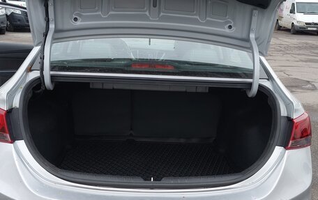 Hyundai Solaris II рестайлинг, 2019 год, 1 300 000 рублей, 22 фотография