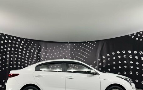 KIA Rio IV, 2021 год, 1 577 700 рублей, 4 фотография