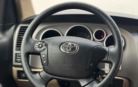 Toyota Tundra II, 2013 год, 2 690 000 рублей, 14 фотография