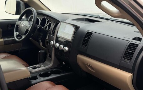 Toyota Tundra II, 2013 год, 2 690 000 рублей, 21 фотография