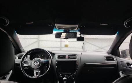 Volkswagen Jetta VI, 2011 год, 880 000 рублей, 9 фотография