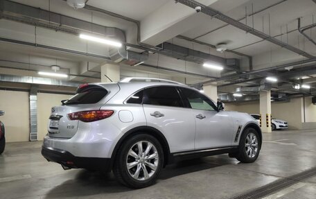Infiniti FX II, 2011 год, 2 200 000 рублей, 2 фотография