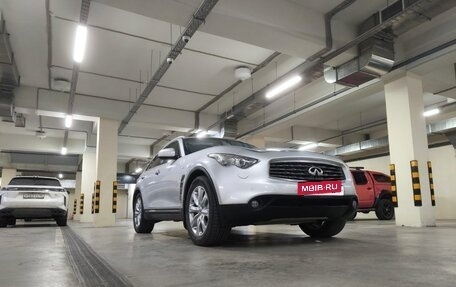 Infiniti FX II, 2011 год, 2 200 000 рублей, 6 фотография