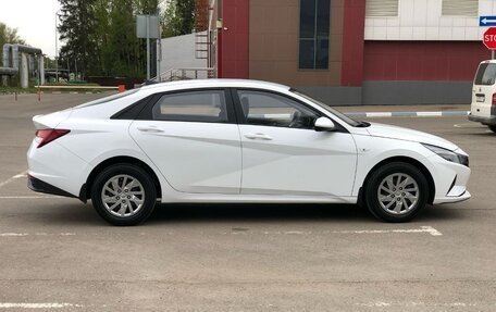 Hyundai Elantra, 2021 год, 1 780 000 рублей, 7 фотография