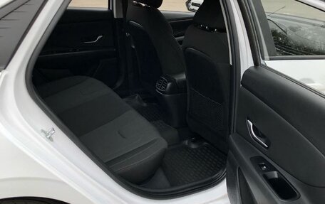 Hyundai Elantra, 2021 год, 1 780 000 рублей, 12 фотография