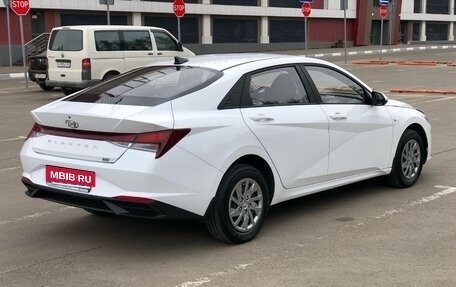 Hyundai Elantra, 2021 год, 1 780 000 рублей, 6 фотография