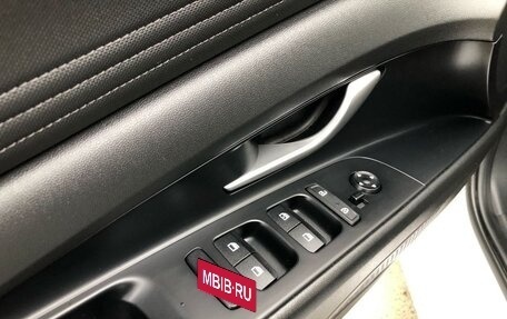 Hyundai Elantra, 2021 год, 1 780 000 рублей, 21 фотография