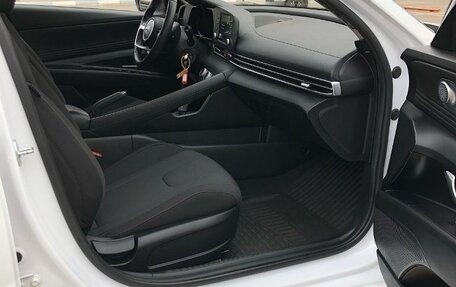 Hyundai Elantra, 2021 год, 1 780 000 рублей, 16 фотография