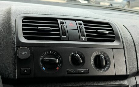 Skoda Fabia II, 2011 год, 475 000 рублей, 14 фотография