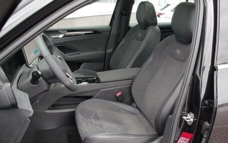 Volkswagen Tiguan, 2024 год, 6 399 000 рублей, 12 фотография