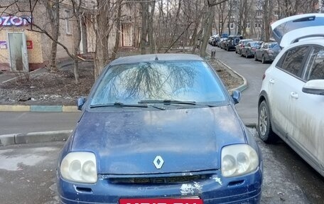 Renault Clio III, 2001 год, 180 000 рублей, 2 фотография