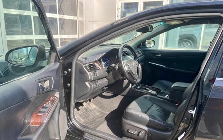 Toyota Camry, 2015 год, 2 050 000 рублей, 15 фотография