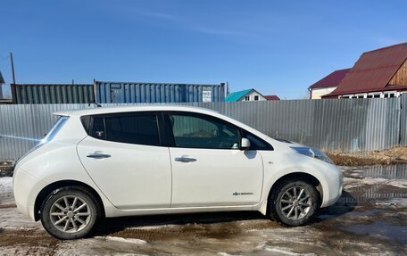 Nissan Leaf I, 2015 год, 700 000 рублей, 3 фотография