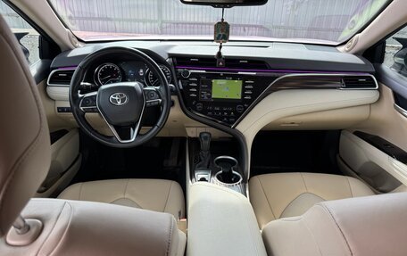 Toyota Camry, 2020 год, 4 000 000 рублей, 9 фотография