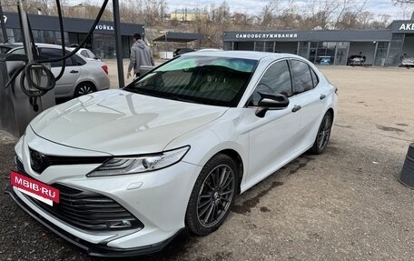 Toyota Camry, 2020 год, 4 000 000 рублей, 8 фотография