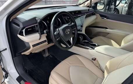 Toyota Camry, 2020 год, 4 000 000 рублей, 11 фотография