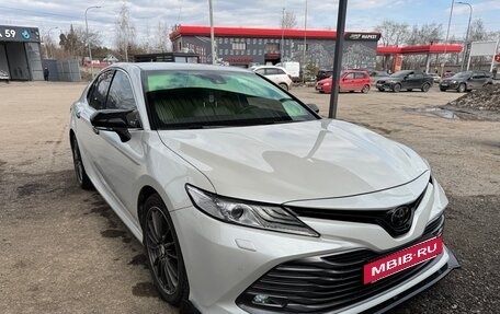 Toyota Camry, 2020 год, 4 000 000 рублей, 7 фотография