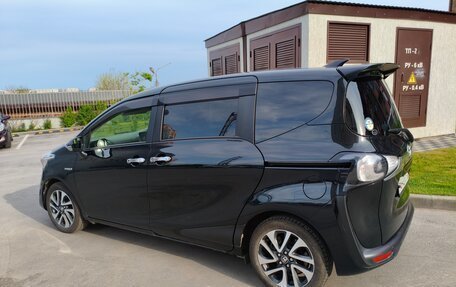 Toyota Sienta II, 2017 год, 1 650 000 рублей, 16 фотография