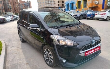 Toyota Sienta II, 2017 год, 1 650 000 рублей, 10 фотография