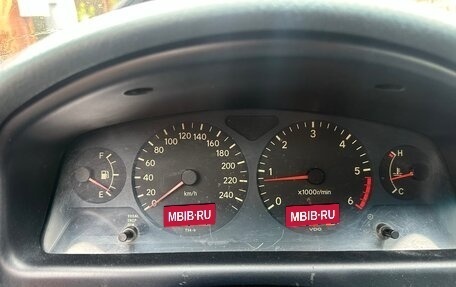 Toyota Avensis III рестайлинг, 1998 год, 345 000 рублей, 17 фотография