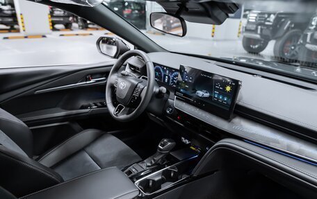 Toyota Camry, 2025 год, 4 900 000 рублей, 12 фотография