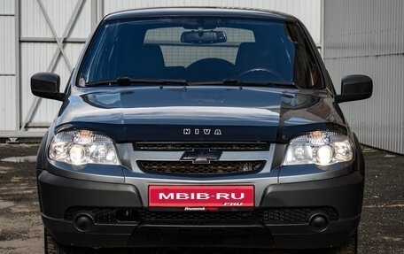 Chevrolet Niva I рестайлинг, 2016 год, 695 000 рублей, 2 фотография