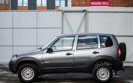Chevrolet Niva I рестайлинг, 2016 год, 695 000 рублей, 7 фотография