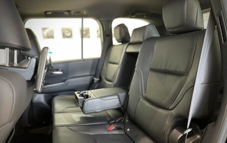 Toyota Land Cruiser, 2024 год, 12 500 000 рублей, 10 фотография