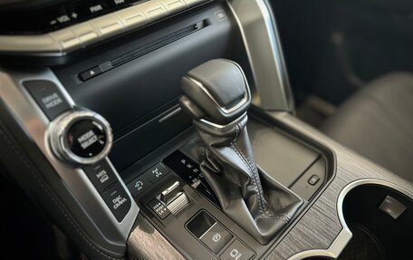 Toyota Land Cruiser, 2024 год, 12 500 000 рублей, 24 фотография