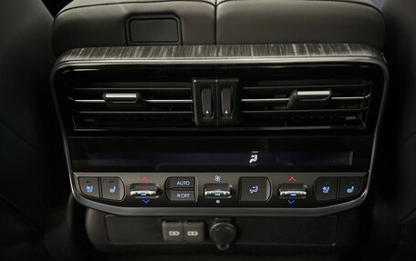 Toyota Land Cruiser, 2024 год, 12 500 000 рублей, 26 фотография