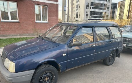 ИЖ 2126 «Ода», 2004 год, 105 000 рублей, 8 фотография