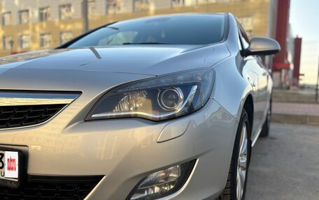 Opel Astra J, 2011 год, 850 000 рублей, 10 фотография