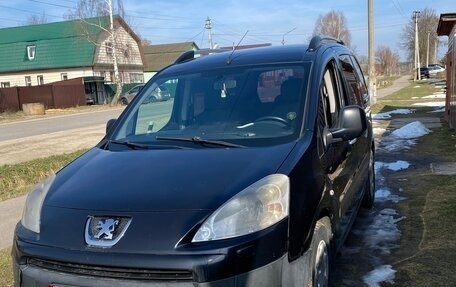 Peugeot Partner II рестайлинг 2, 2010 год, 660 000 рублей, 2 фотография