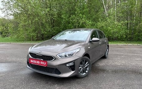 KIA cee'd III, 2018 год, 1 750 000 рублей, 2 фотография