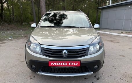 Renault Sandero I, 2012 год, 730 000 рублей, 2 фотография
