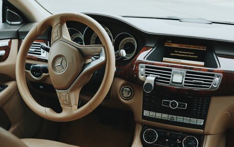 Mercedes-Benz CLS, 2011 год, 2 100 000 рублей, 3 фотография