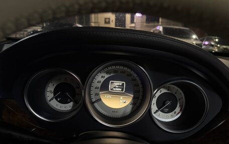 Mercedes-Benz CLS, 2011 год, 2 100 000 рублей, 15 фотография