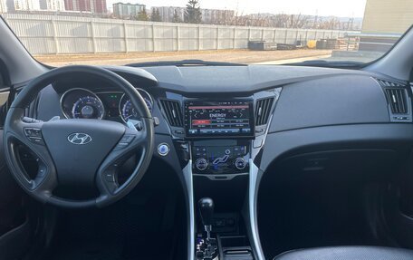 Hyundai Sonata VI, 2012 год, 1 420 000 рублей, 23 фотография